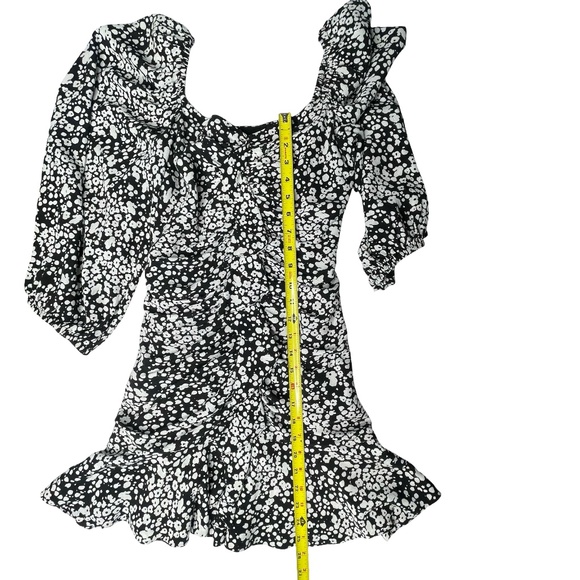 ZARA.  Mini dress with Black and White Floral design Size XS - Picture 7 of 9